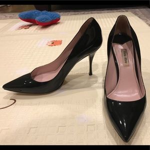 Miu Miu patent leather pointed toe pump